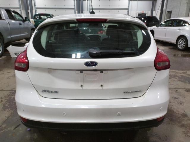 1FADP3N26JL244573 - 2018 FORD FOCUS TITANIUM WHITE photo 6