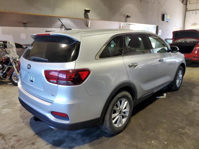 5XYPGDA59KG482766 - 2019 KIA SORENTO LX SILVER photo 3