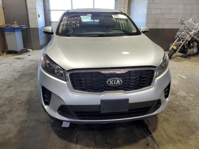 5XYPGDA59KG482766 - 2019 KIA SORENTO LX SILVER photo 5