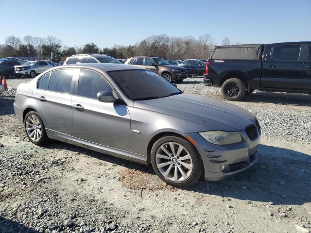 WBAPH7G54BNM58435 - 2011 BMW 328 I GRAY photo 4