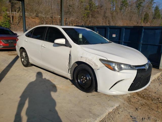 4T1BF1FK6FU074347 - 2015 TOYOTA CAMRY LE WHITE photo 4