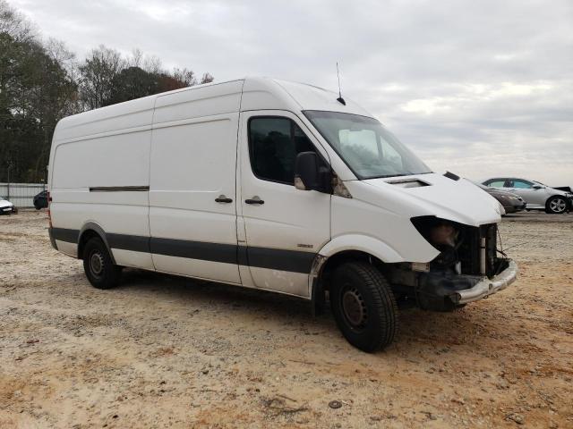 WD3PE8DC3FP115575 - 2015 MERCEDES-BENZ SPRINTER 2500 WHITE photo 4