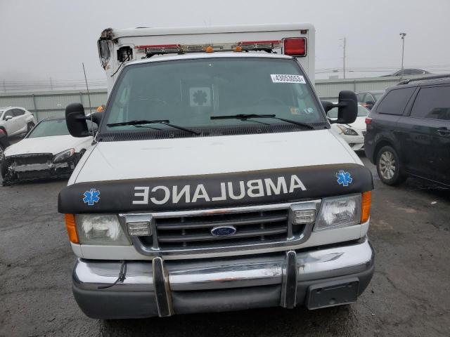 1FDWE35F23HA90411 - 2003 FORD ECONOLINE E350 SUPER DUTY CUTAWAY VAN WHITE photo 5