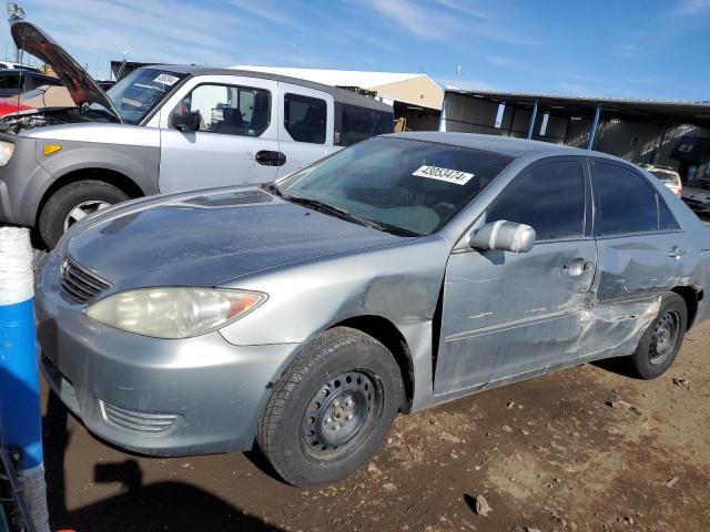 4T1BE32K65U621779 - 2005 TOYOTA CAMRY LE GRAY photo 1