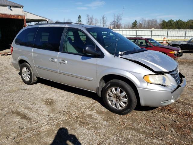 2C4GP54LX5R157320 - 2005 CHRYSLER TOWN & COU TOURING ვერცხლისფერი ფოტო 4