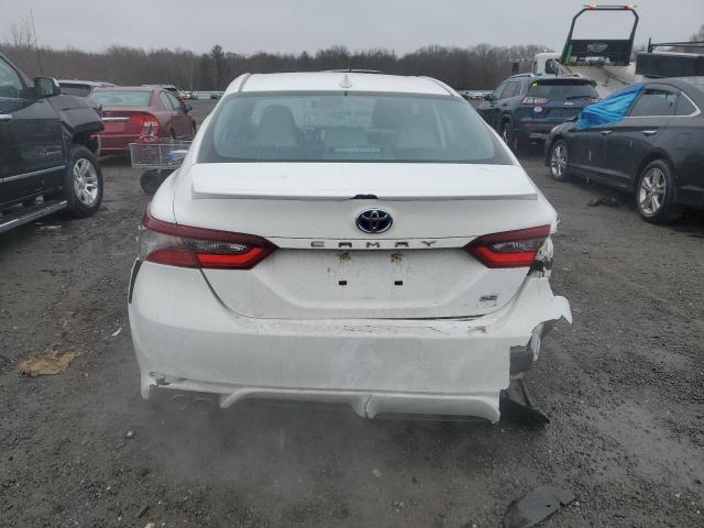 4T1G31AK5RU063947 - 2024 TOYOTA CAMRY SE NIGHT SHADE WHITE photo 6