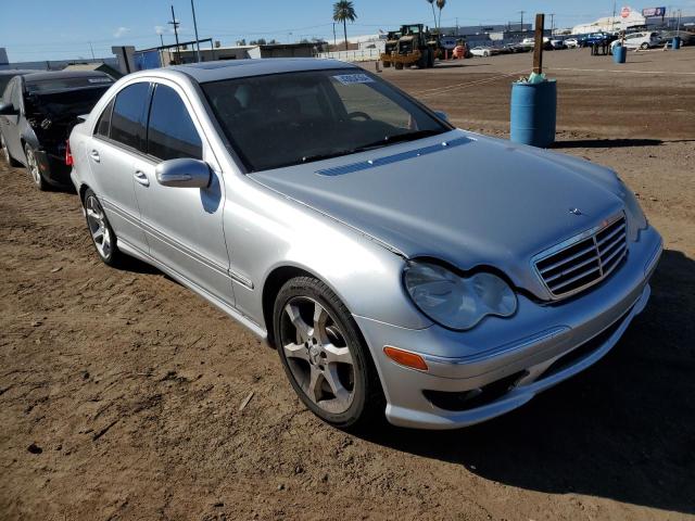 WDBRF52H47F886349 - 2007 MERCEDES-BENZ C 230 SILVER photo 4