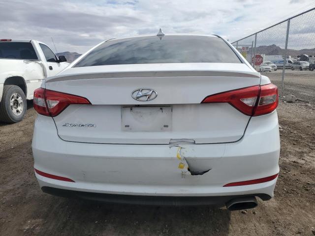 5NPE24AF5GH323323 - 2016 HYUNDAI SONATA SE WHITE photo 6