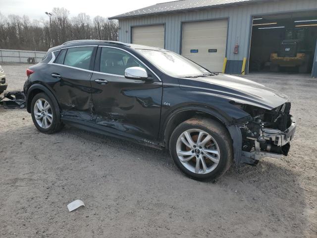SJKCH5CR0JA049401 - 2018 INFINITI QX30 BASE أسود صورة 4