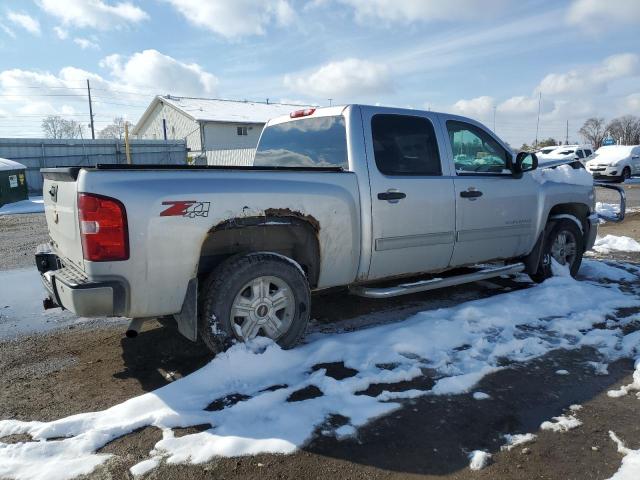 3GCRKSE35AG199964 - 2010 CHEVROLET SILVERADO K1500 LT SILVER photo 3