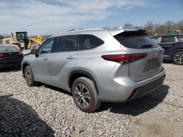 5TDGZRAHXNS124259 - 2022 TOYOTA HIGHLANDER XLE 银色 照片 2