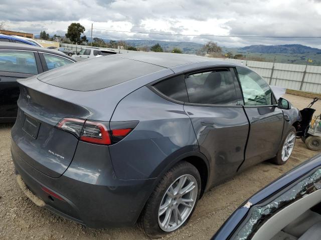 7SAYGDEE1PF886130 - 2023 TESLA MODEL Y GRAY photo 3