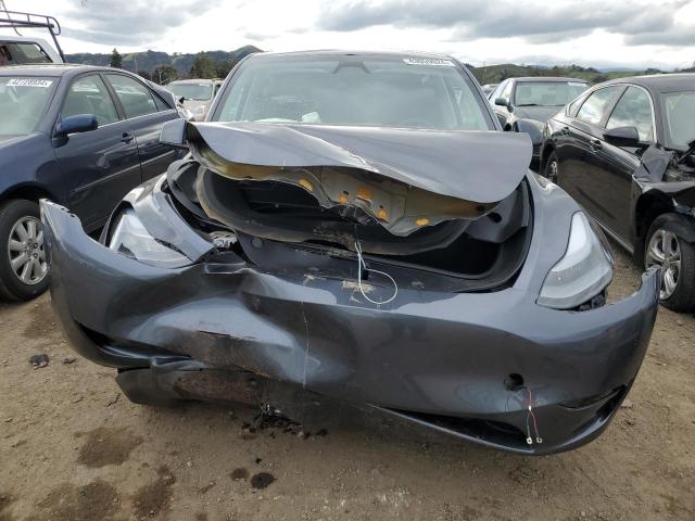 7SAYGDEE1PF886130 - 2023 TESLA MODEL Y GRAY photo 5