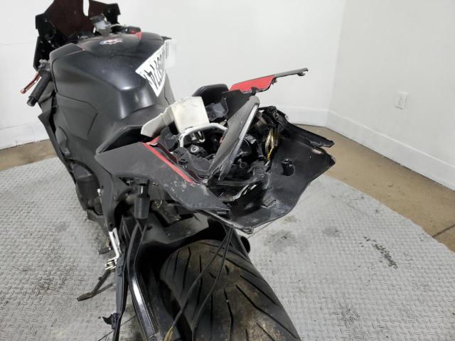 JH2SC775XHK000783 - 2017 HONDA CBR1000 RA BLACK photo 9