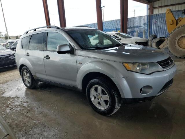 JA4MS31XX7U009973 - 2007 MITSUBISHI OUTLANDER ES SILVER photo 4