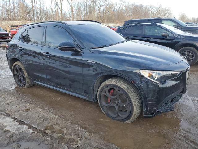 ZASPAKBN9P7D57170 - 2023 ALFA ROMEO STELVIO TI BLACK photo 4