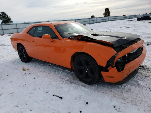 2C3CDYAG0EH245027 - 2014 DODGE CHALLENGER SXT ORANGE photo 4