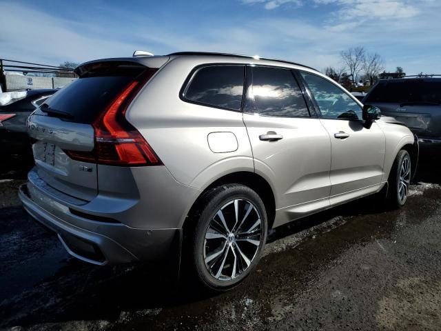 YV4L12RL0R1720793 - 2024 VOLVO XC60 PLUS SILVER photo 3