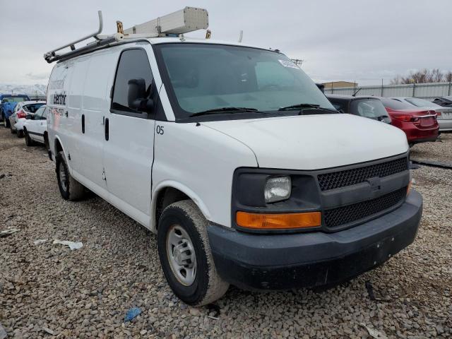 1GCGG25C491128015 - 2009 CHEVROLET EXPRESS G2 WHITE photo 4