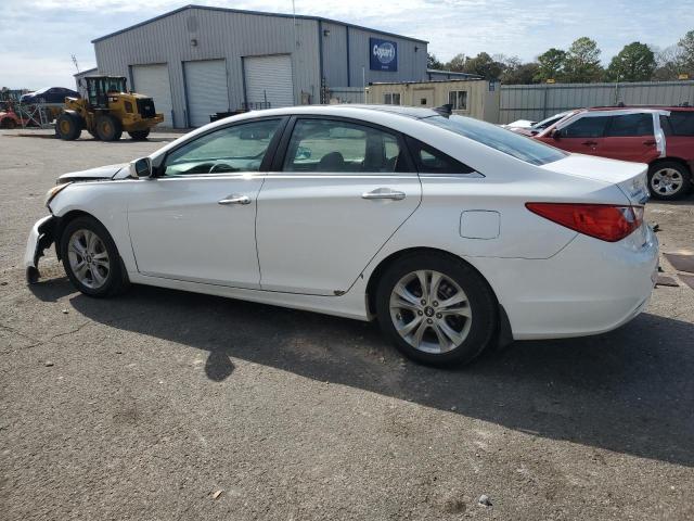 5NPEC4AC2CH406317 - 2012 HYUNDAI SONATA SE WHITE photo 2