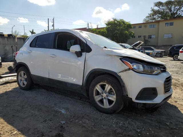 3GNCJKSB3LL306760 - 2020 CHEVROLET TRAX LS WHITE photo 4