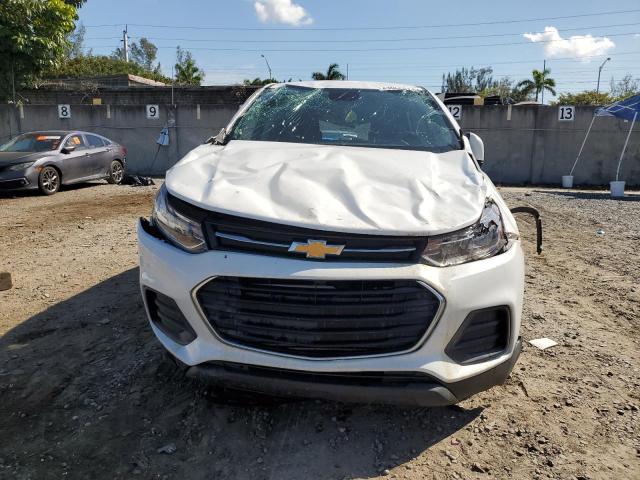 3GNCJKSB3LL306760 - 2020 CHEVROLET TRAX LS WHITE photo 5