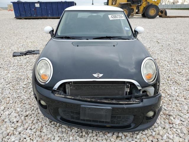 WMWSU3C54BTX96675 - 2011 MINI COOPER BLACK photo 5