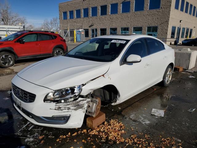 2015 VOLVO S60 PREMIER, null