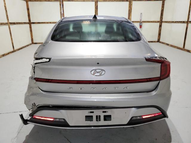 5NPEG4JA7MH112769 - 2021 HYUNDAI SONATA SE SILVER photo 6