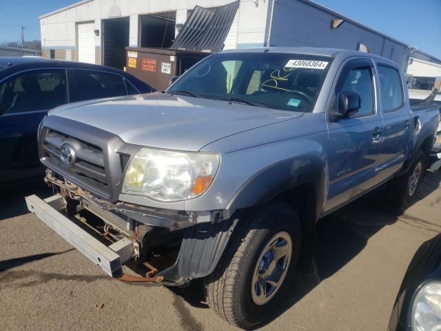 3TMLU4EN7AM042645 - 2010 TOYOTA TACOMA DOUBLE CAB SILVER photo 1