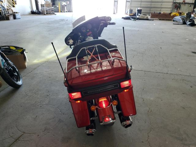 1HD1FC4388Y671436 - 2008 HARLEY-DAVIDSON FLHTCUI 红色 照片 4