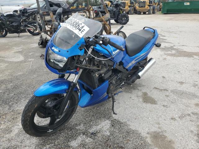 JKAEXVD129A114973 - 2009 KAWASAKI EX500 D BLUE photo 2