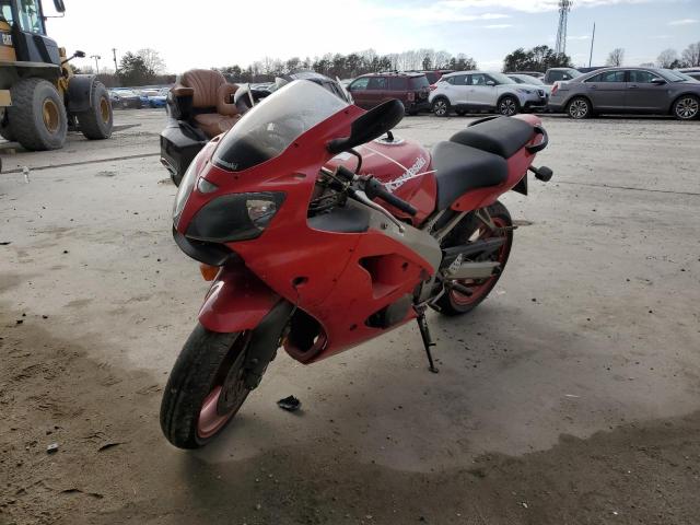 JKAZX4J13YA006957 - 2000 KAWASAKI ZX600 J1 RED photo 2