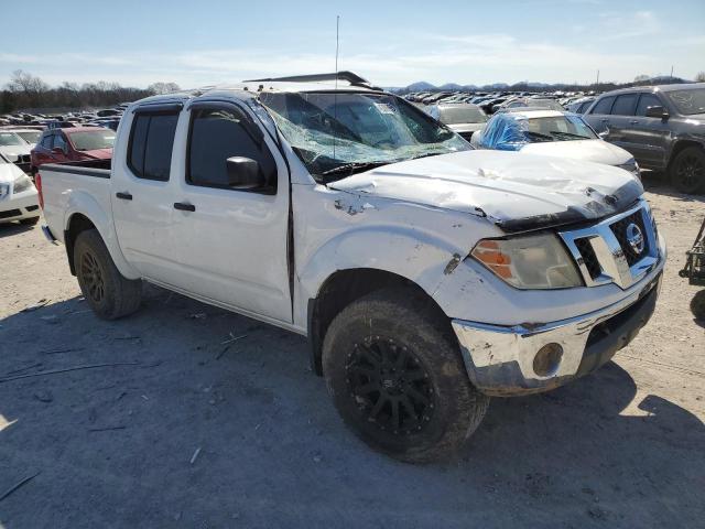 1N6AD07U29C409241 - 2009 NISSAN FRONTIER CREW CAB SE WHITE photo 4