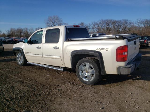 3GCPKTE39BG321126 - 2011 CHEVROLET SILVERADO K1500 LTZ WHITE photo 2