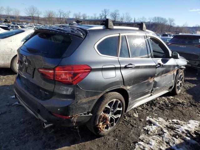 WBXJG9C09M5T33504 - 2021 BMW X1 XDRIVE28I GRAY photo 3