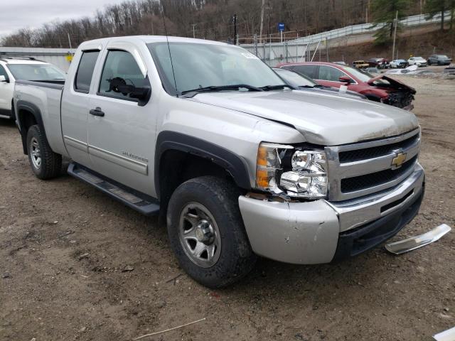 1GCSKSEA4AZ210467 - 2010 CHEVROLET SILVER1500 K1500 LT GRAY photo 4