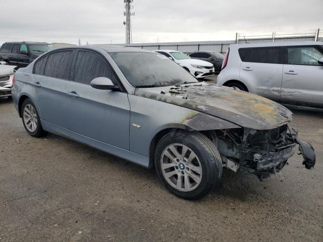 WBAVA33587KX70180 - 2007 BMW 328 I BLUE photo 4