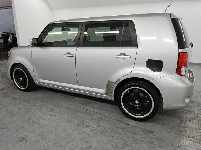 JTLZE4FE5B1120316 - 2011 TOYOTA SCION XB 银色 照片 2