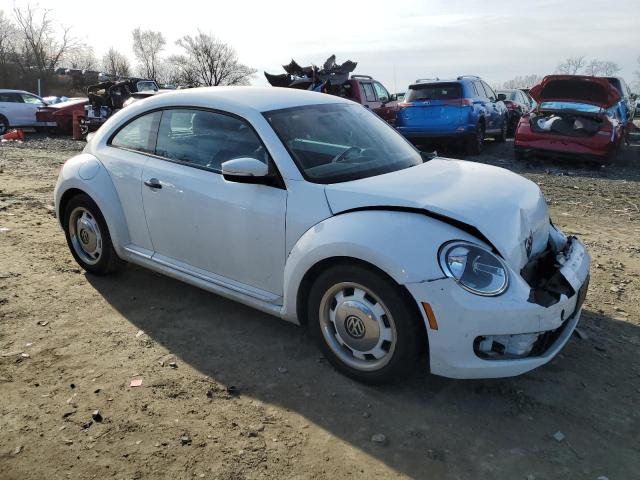 3VWF17AT1GM636472 - 2016 VOLKSWAGEN BEETLE 1.8T WHITE photo 4