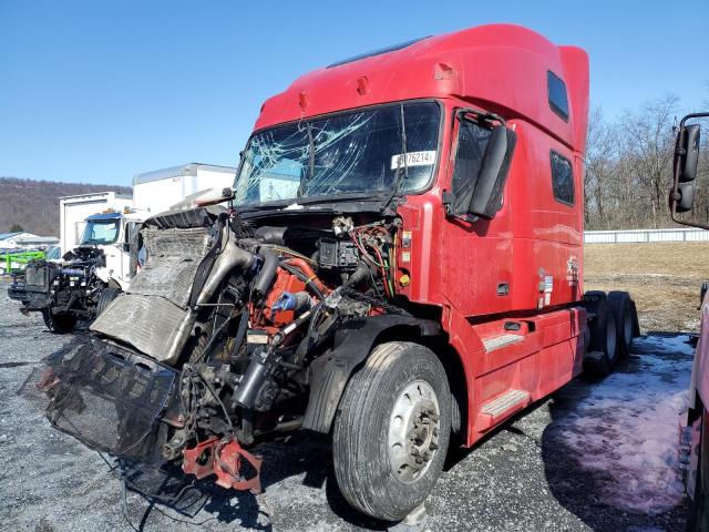 4V4NC9TH5GN938564 - 2016 VOLVO VN VNL MAROON photo 2