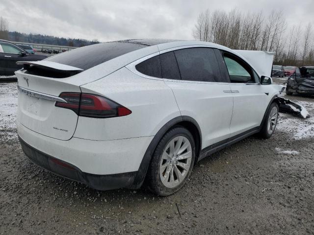 5YJXCBE2XLF263274 - 2020 TESLA MODEL X WHITE photo 3