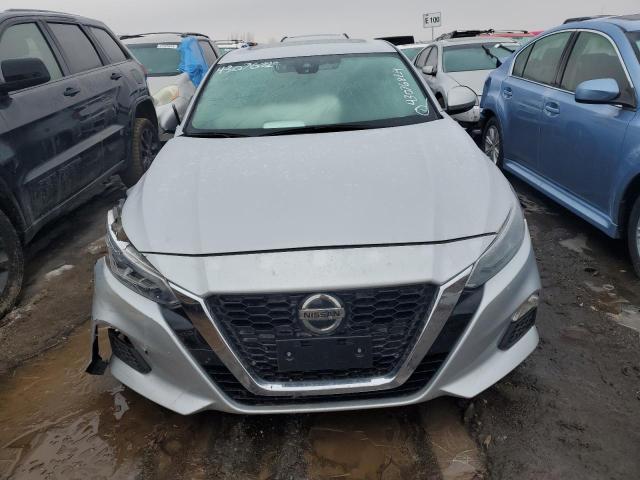 1N4BL4DV6MN336151 - 2021 NISSAN ALTIMA SV SILVER photo 5