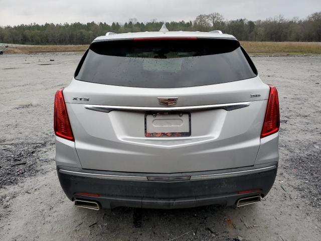 1GYKNBRS2HZ173188 - 2017 CADILLAC XT5 LUXURY SILVER photo 6