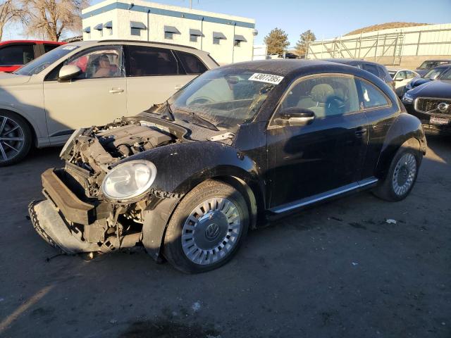 2013 VOLKSWAGEN BEETLE, null