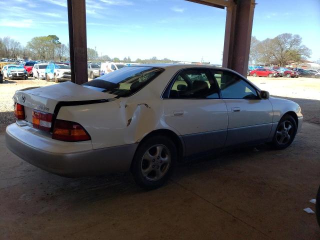 JT8BF22G0V0059259 - 1997 LEXUS ES 300 WHITE photo 3