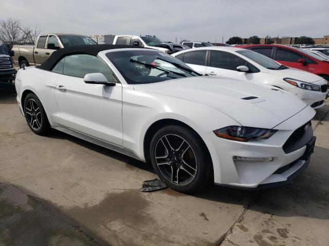 1FATP8UH7J5138927 - 2018 FORD MUSTANG WHITE photo 4