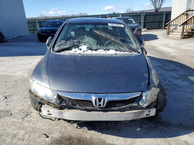 19XFA16599E021904 - 2009 HONDA CIVIC LX GRAY photo 5