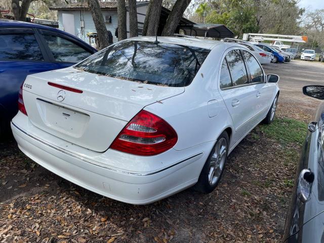 WDBUF70J94A589307 - 2004 MERCEDES-BENZ E 500 WHITE photo 4