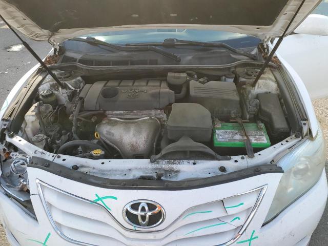 4T1BF3EK8BU654044 - 2011 TOYOTA CAMRY BASE WHITE photo 11